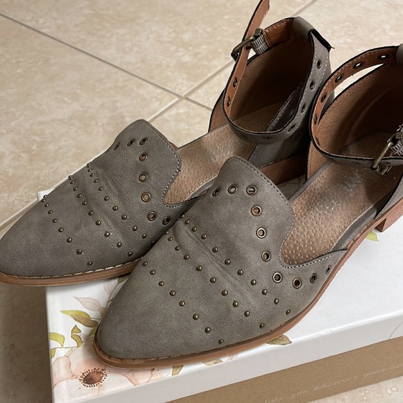 Mi.iM Jones shoes - Picture 5 of 10